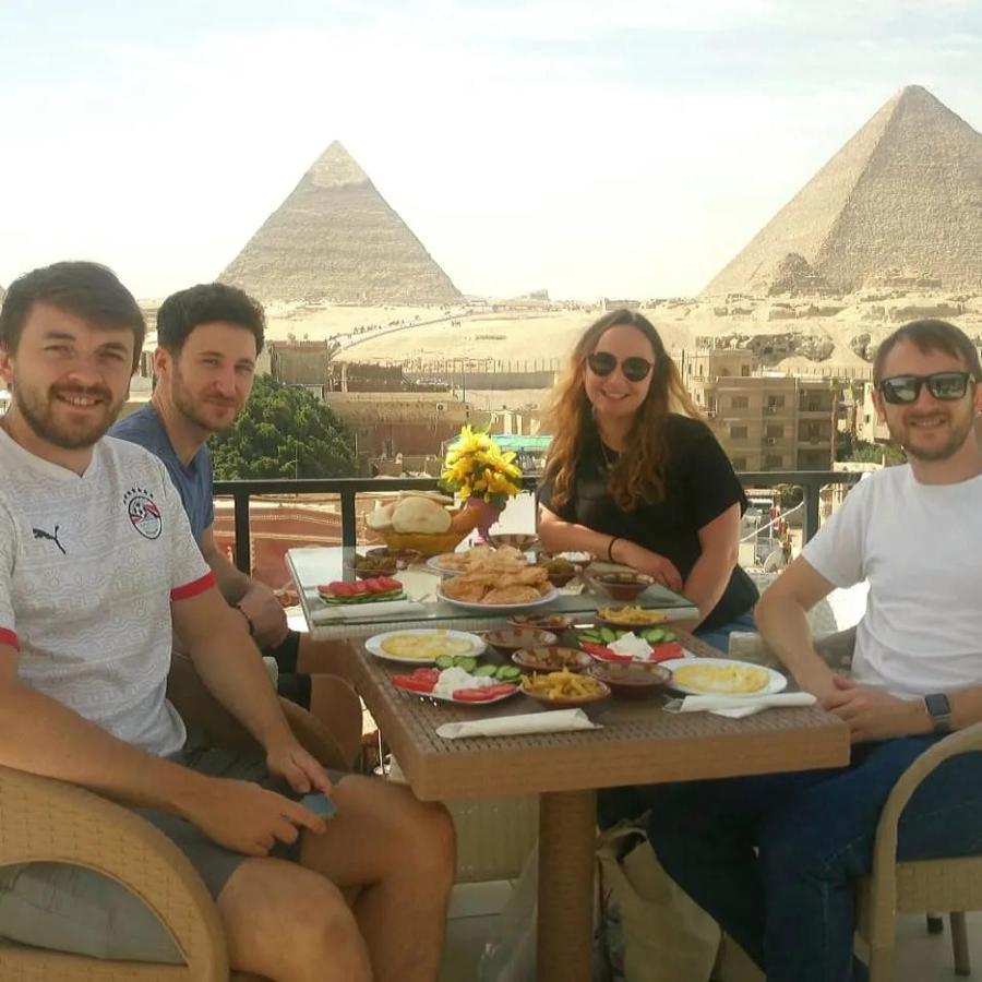 Golden Pyramids View Guest House Kafret el-Gabal Eksteriør billede